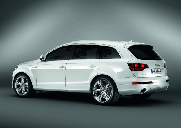 Coastline се явява като достоен заместител, за хората които не могат да си позволят собствена луксозна яхта.